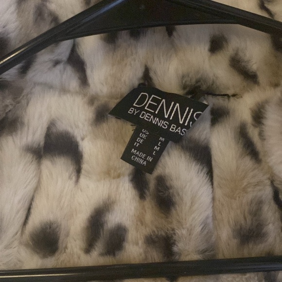 Dennis Basso Faux fur coat Size Medium - Picture 4 of 4